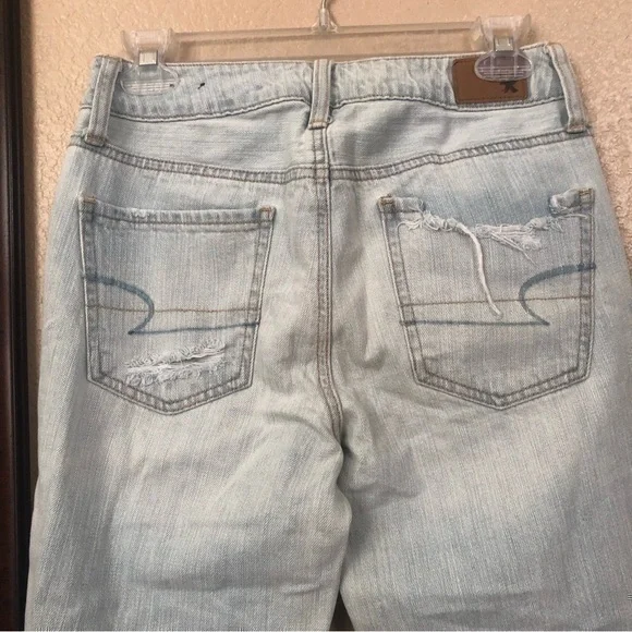 American Eagle TomGirl Super Distressed Light Blue Jeans Size 0 - Picture 7 of 12
